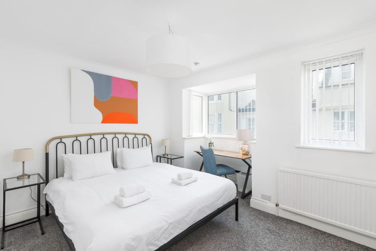 Beachside Retreat 2-Bedroom Gem With Free Private Parking & Outdoor Space Hove Exterior foto